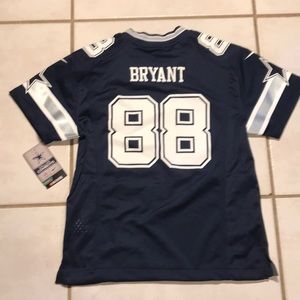 NWT NIKE Dallas Cowboys Dez Bryant NFL Jersey Youth Medium MSRP $70